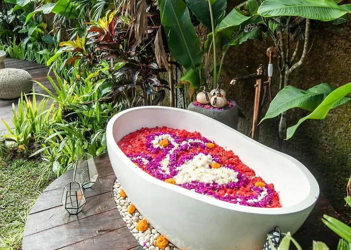 Magic Hills Bali - Magical Eco-luxury * Selat