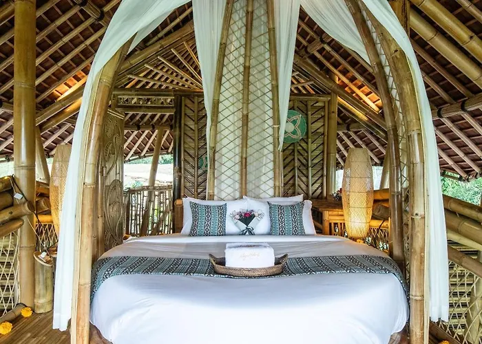 Villa Magic Hills Bali - Magical Eco-luxury