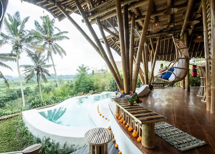 Magic Hills Bali - Magical Eco-luxury Villa Selat
