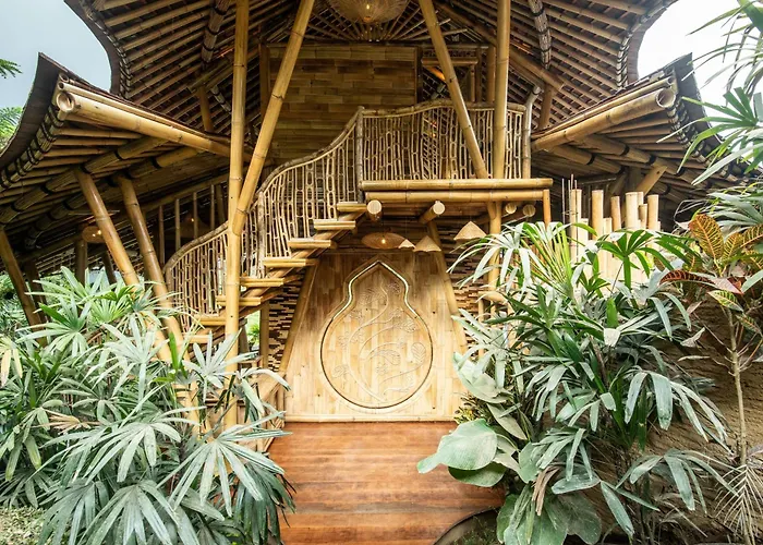 Magic Hills Bali - Magical Eco-luxury Villa Selat
