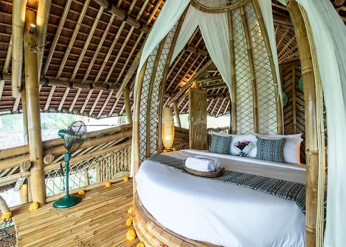 Magic Hills Bali - Magical Eco-luxury Villa Selat